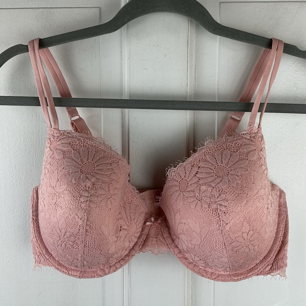 aerie Pink Lace Underwire Bra